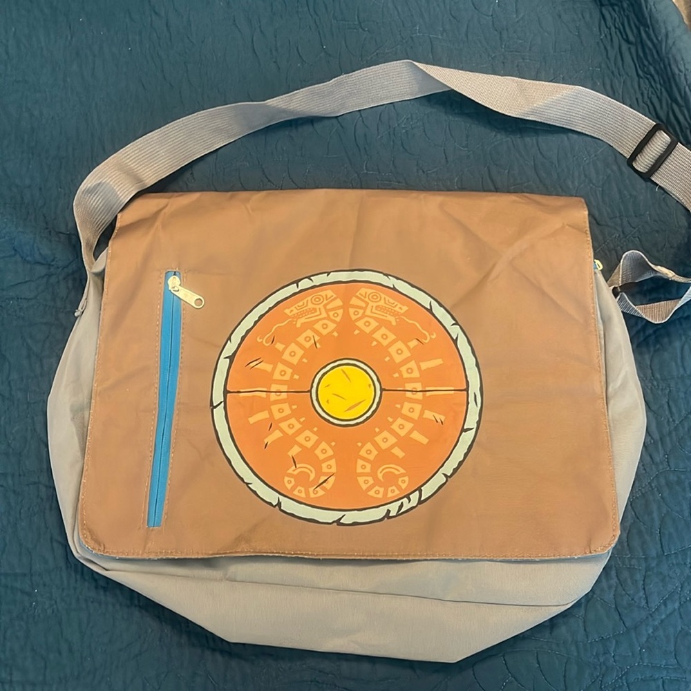 NWOT- Zelda Messenger Bag- w/ Hyrule Navigation Map